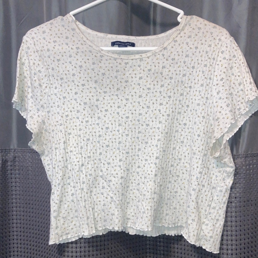 American Eagle Outfitters White Floral Crop Top